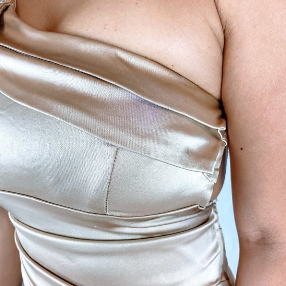 Cache Gold One Shoulder Ruched Bodycon Dress $149 - Picture 10 of 11